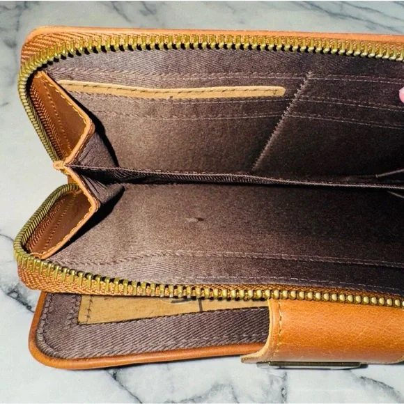 STS Ranchwear by Carroll Hair-On Leather Wallet - Picture 6 of 7